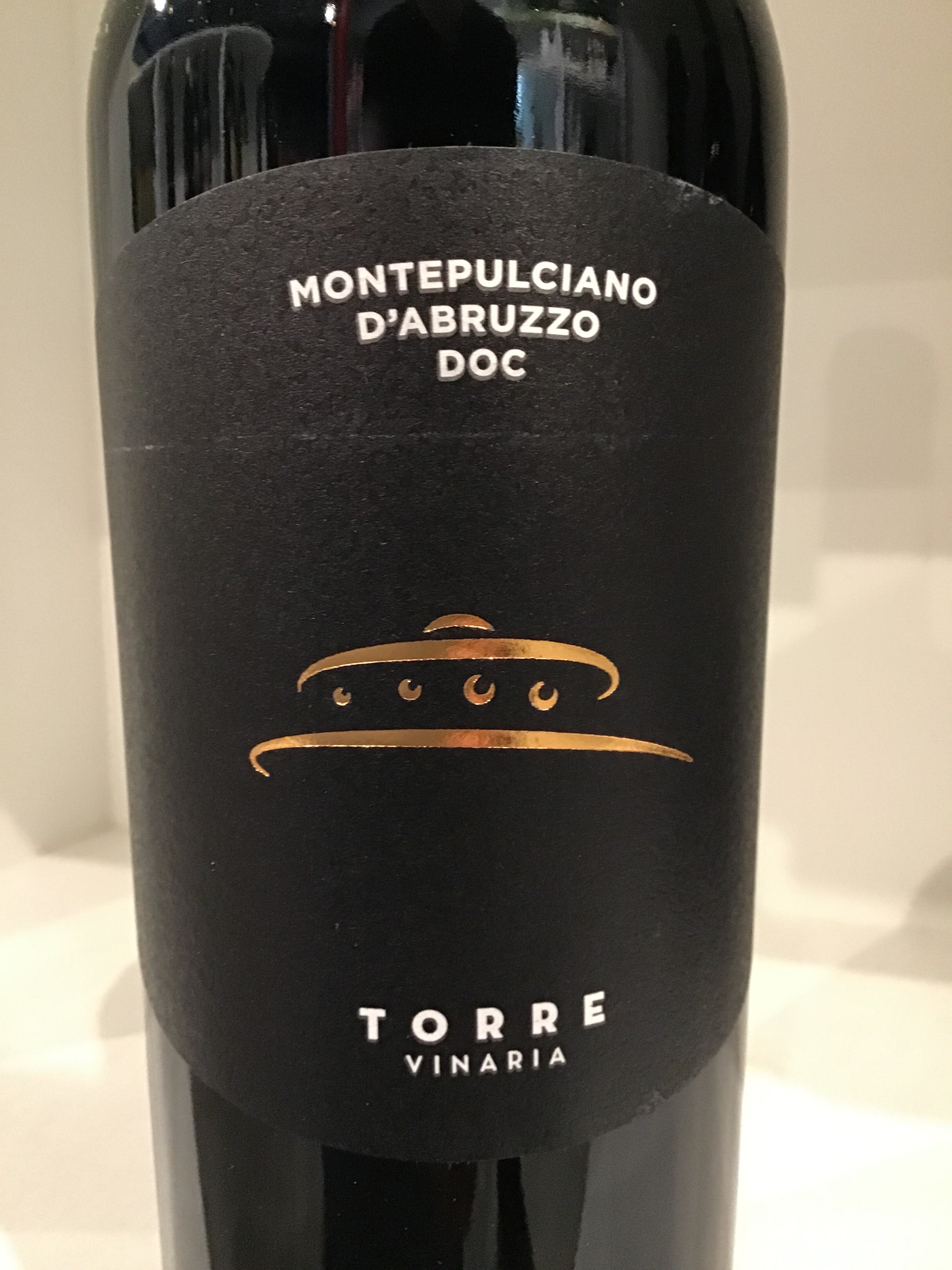 Torre Vinaria Montepulciano d'Abruzzo Red Wine - 2021 Vintage