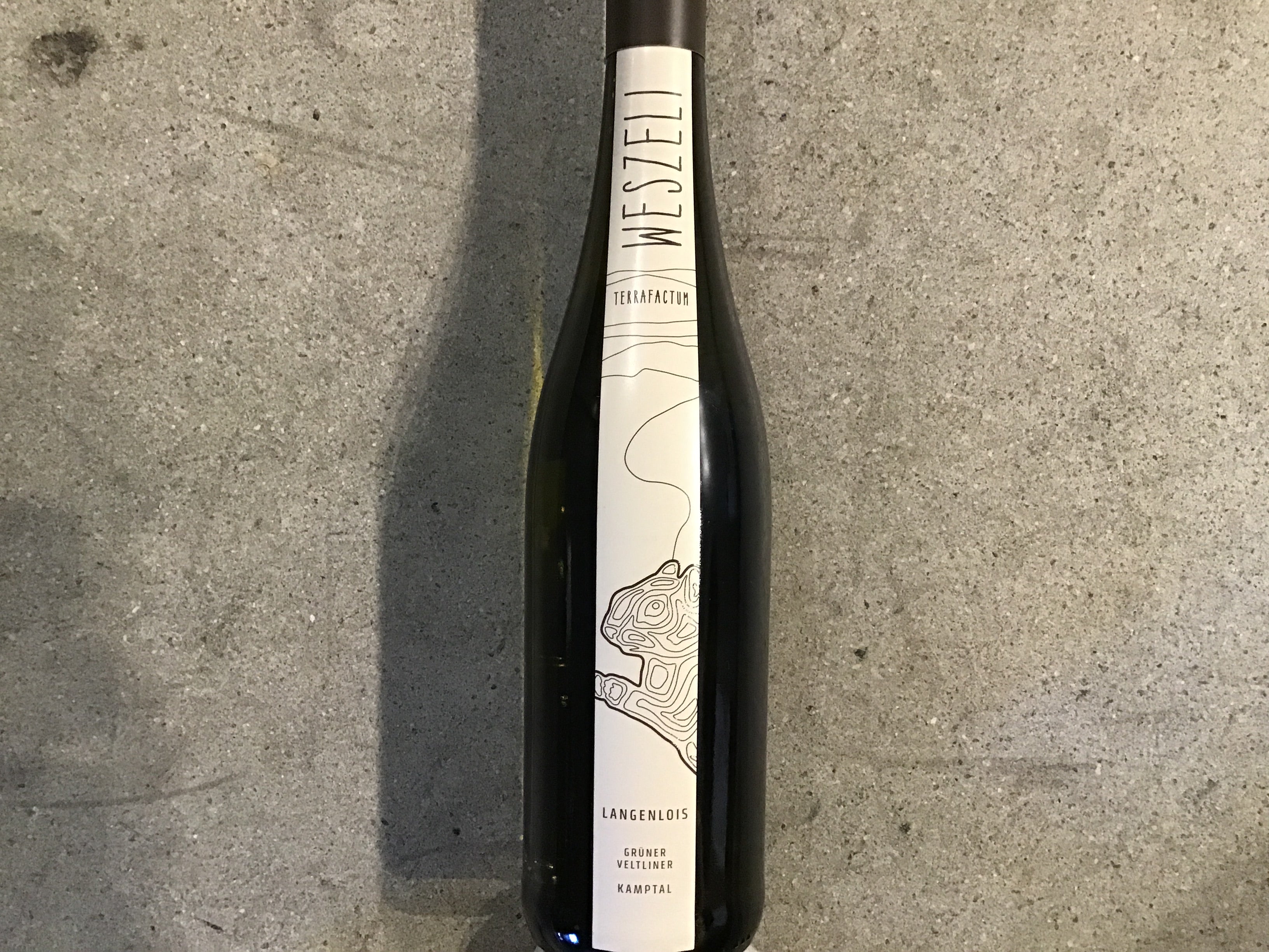 Weszeli 'Langenlois' Organic Gruner Veltliner Wine from Kamptal