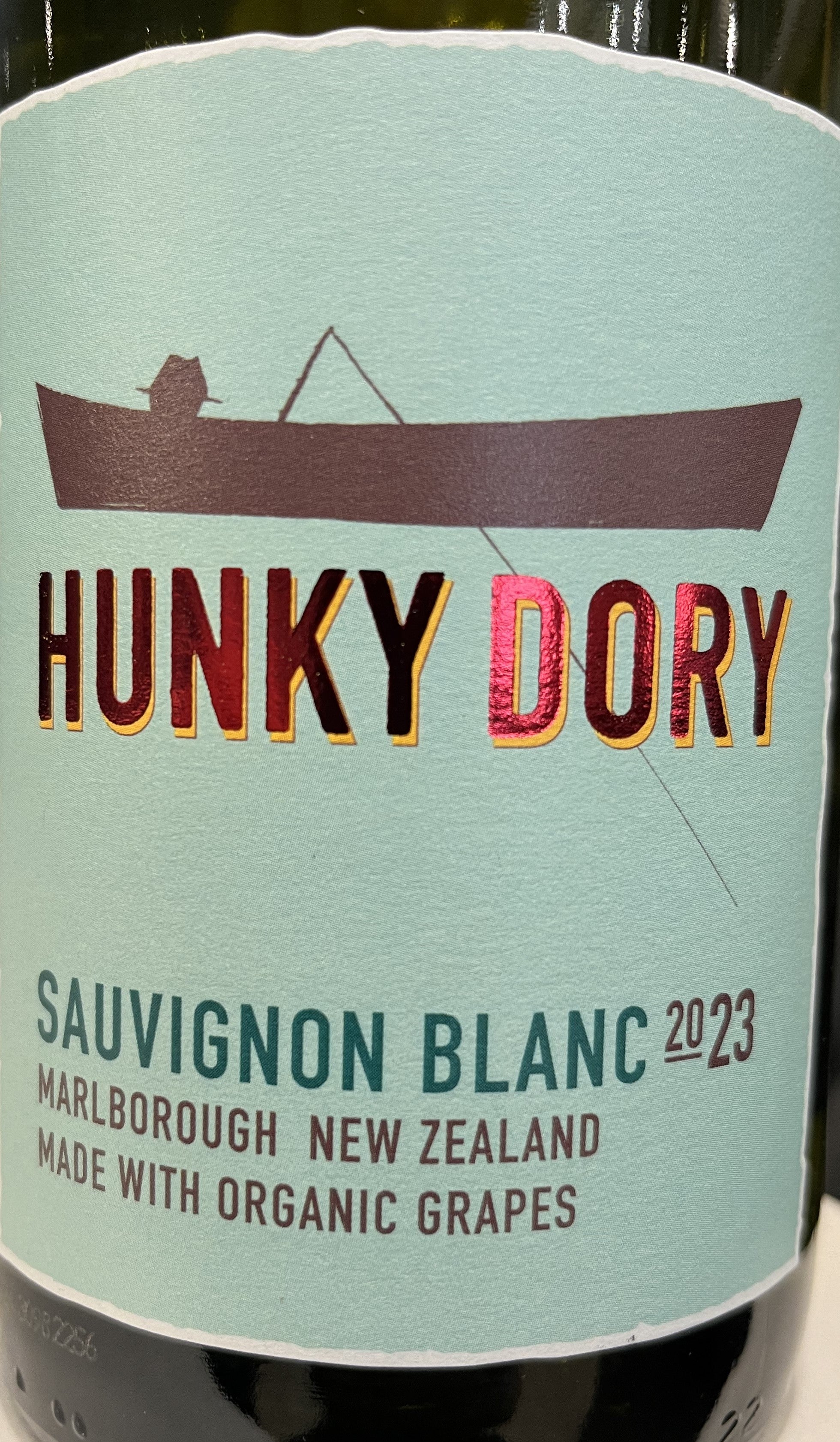 Hunky Dory Premium White Wine - Sauvignon Blanc