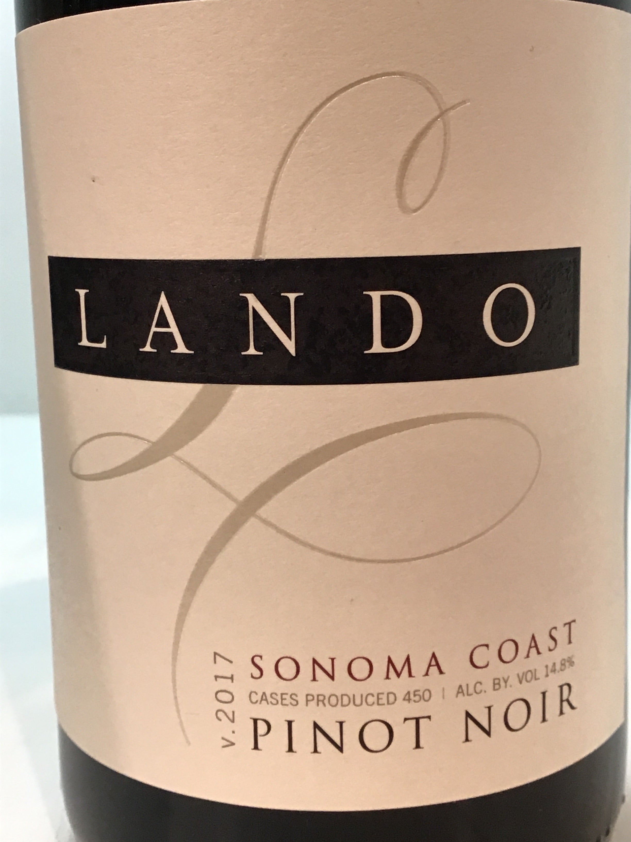 Lando Sonoma Coast Premium Pinot Noir Wine