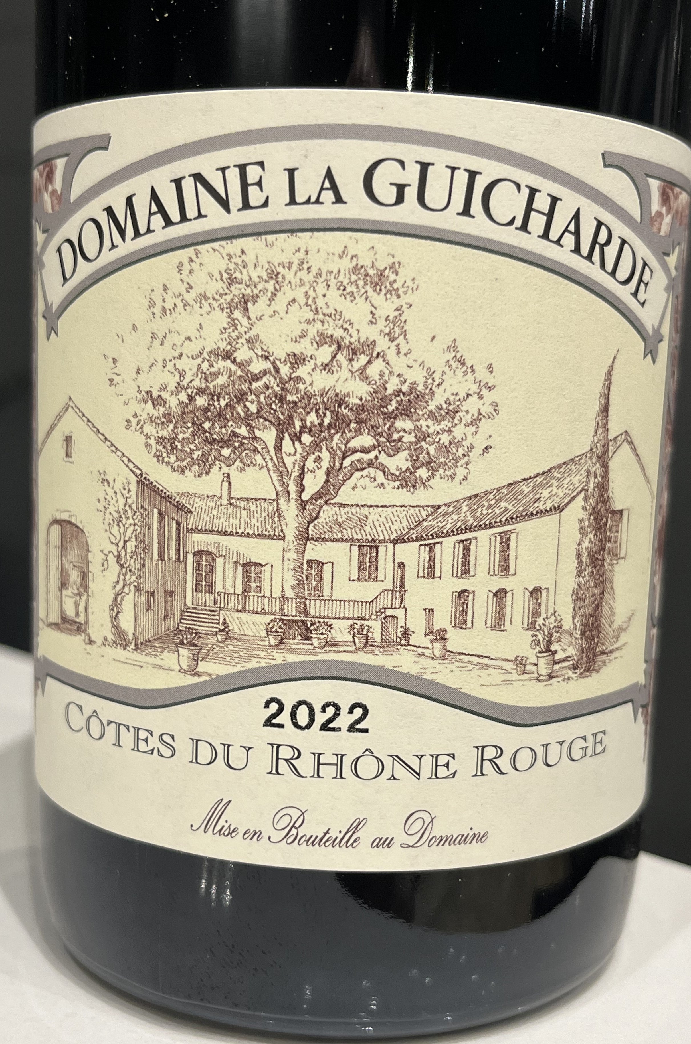 Domaine de la Guicharde Red Wine - Cotes du Rhone Blend