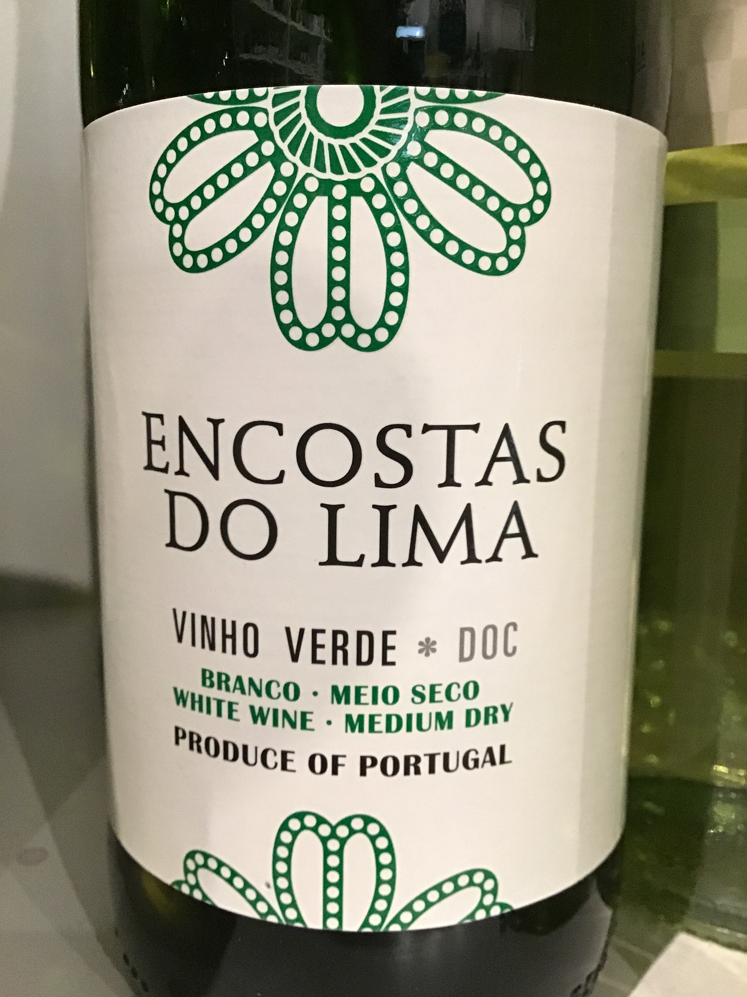 Encostas do Lima Vinho Verde Dry White Wine - Ideal for Summer