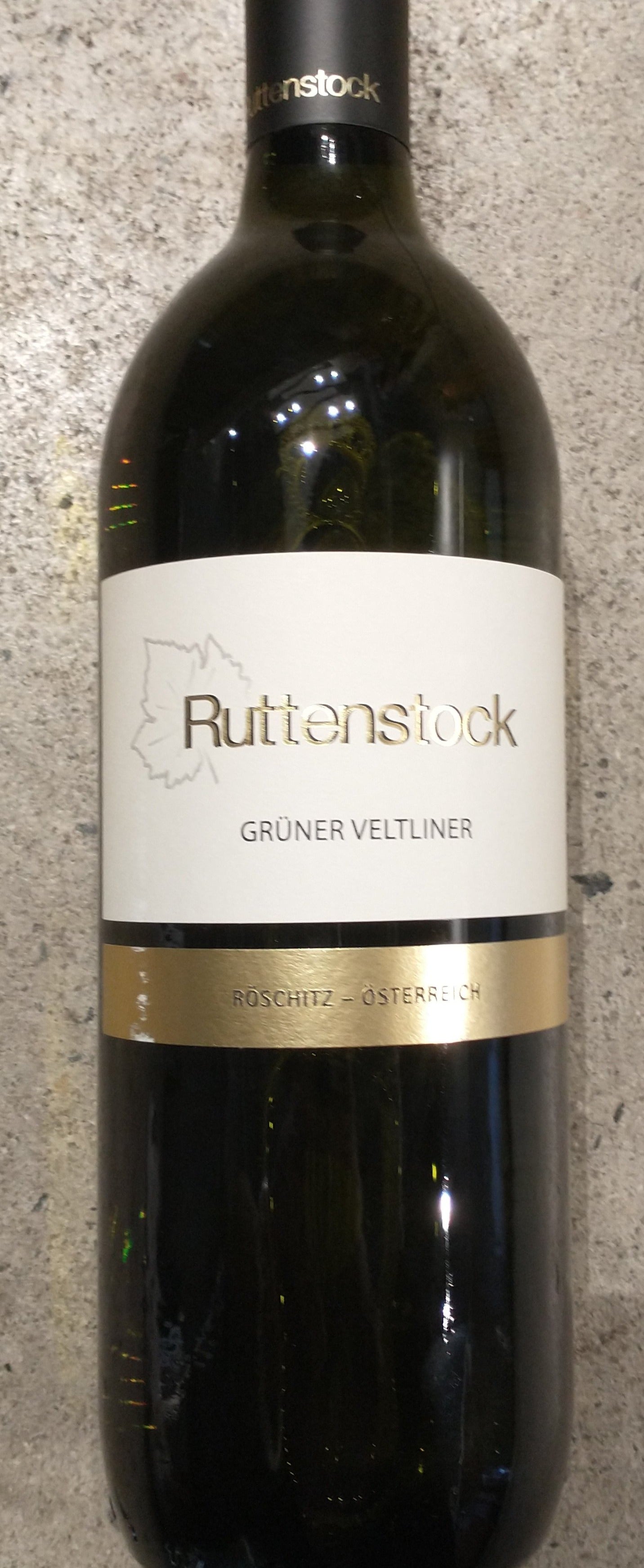 1 Liter 2020 Gruner Veltliner Ruttenstock Wine from Austria