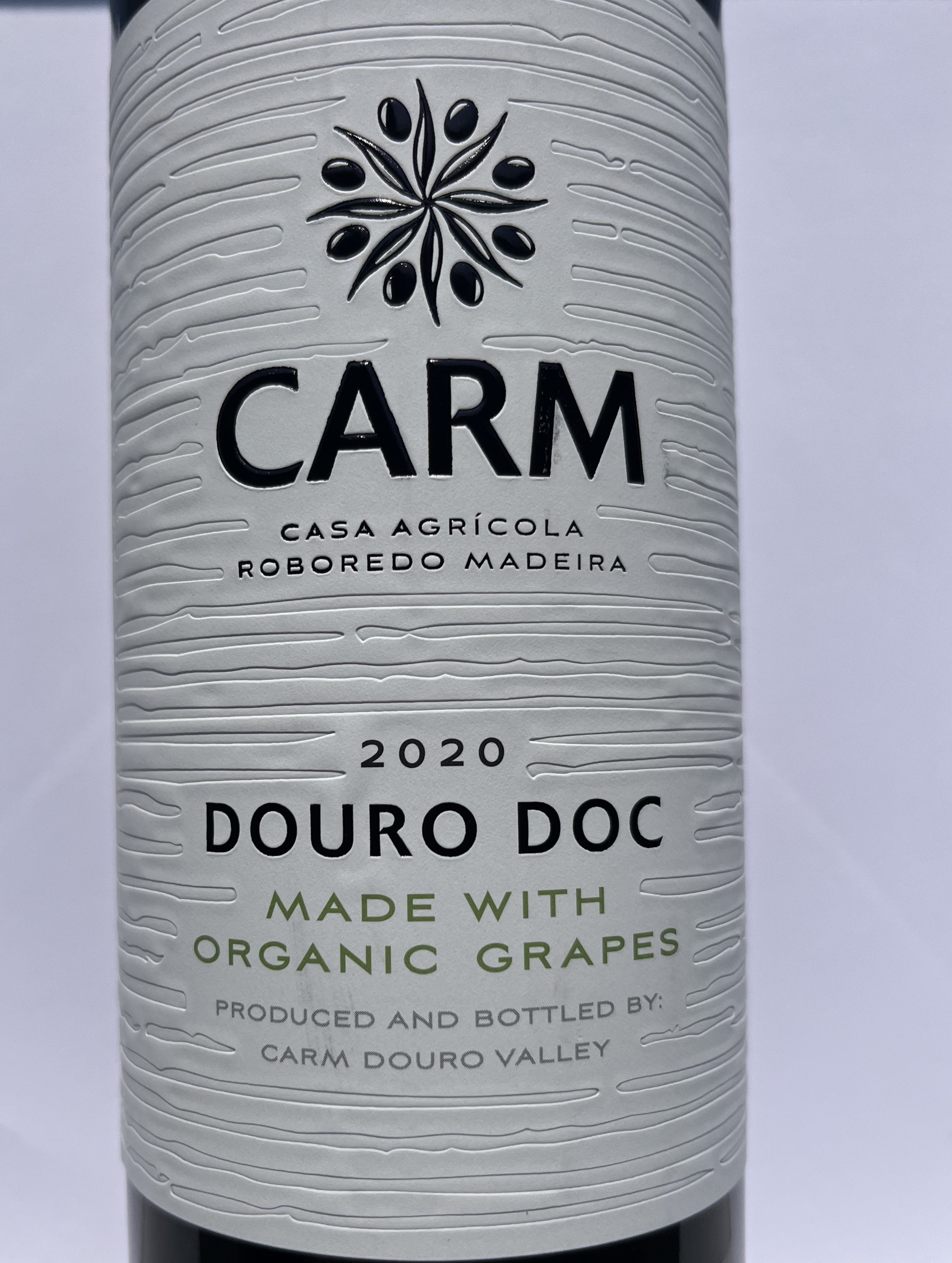 CARM Family Organic Red Wine - A Blend of Premium Portuguese Grapes