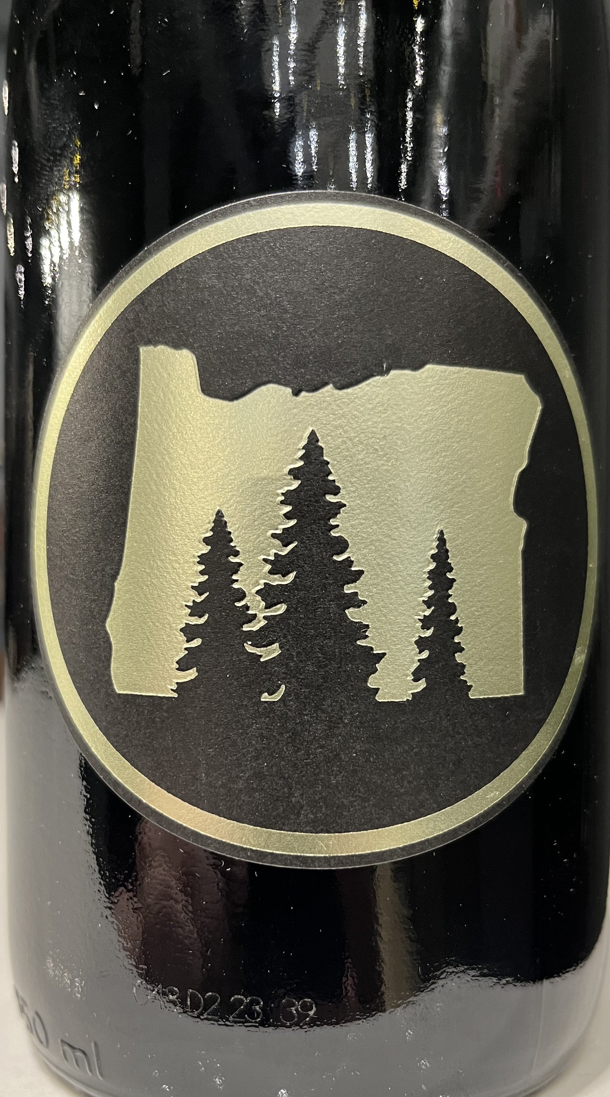 Planet Oregon Premium Pinot Noir Wine from Willamette Valley