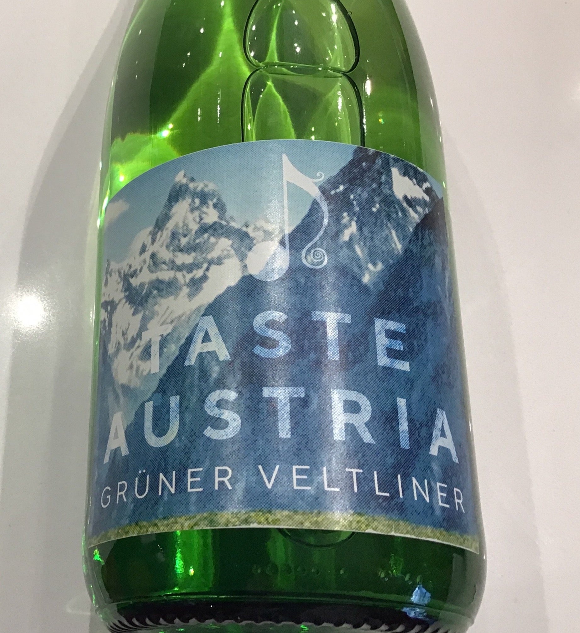 Minkowitsch ‘Taste Austria’ Premium Grüner Veltliner White Wine