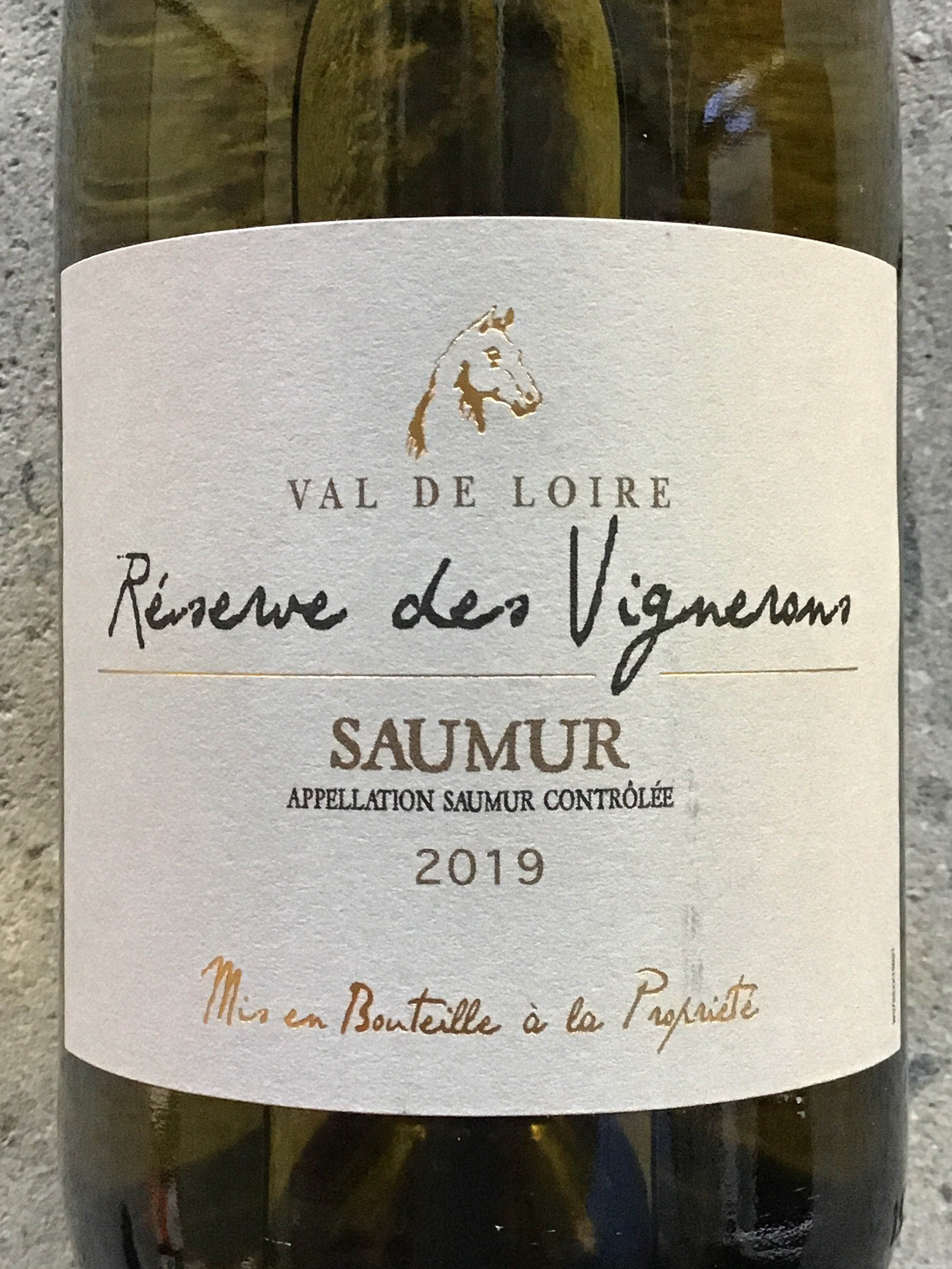 Vignerons' Reserve - 2019 Saumur White Chenin Blanc Wine