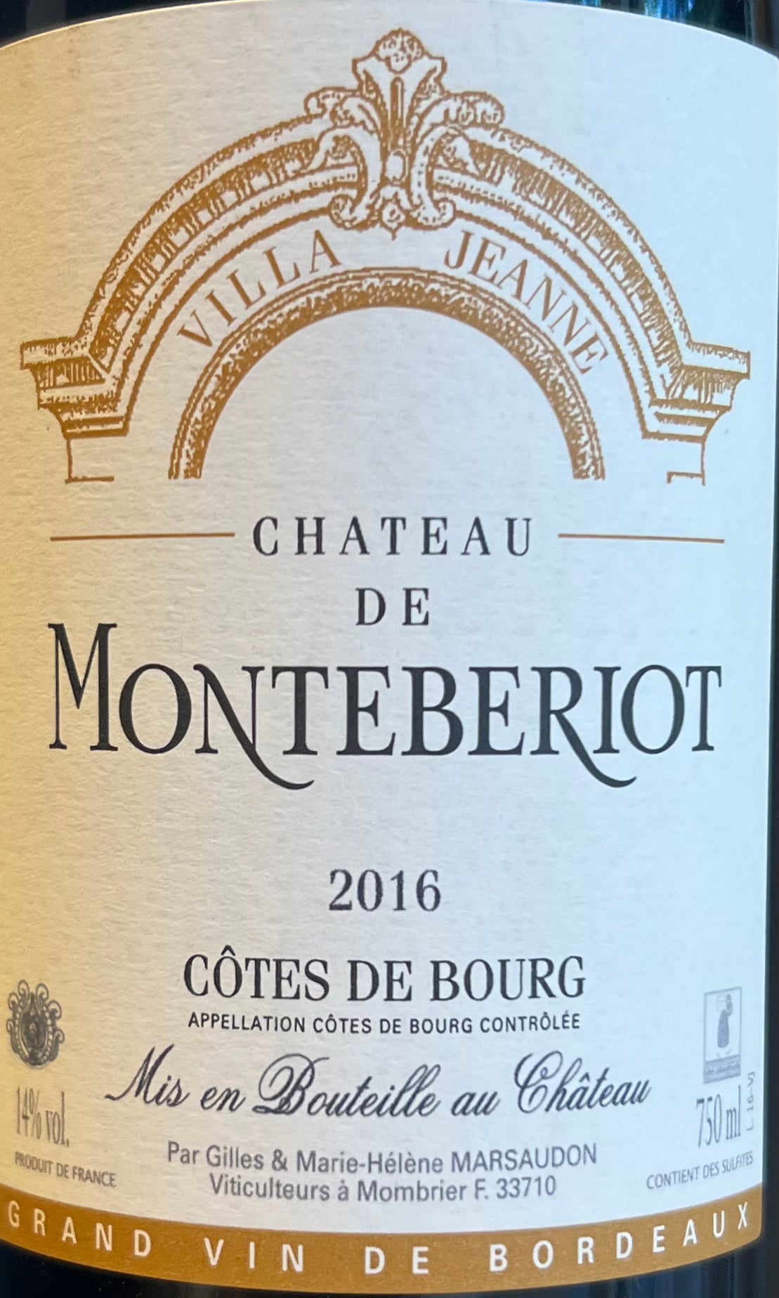2016 Chateau de Monteberiot Organic Cotes de Bourg Wine