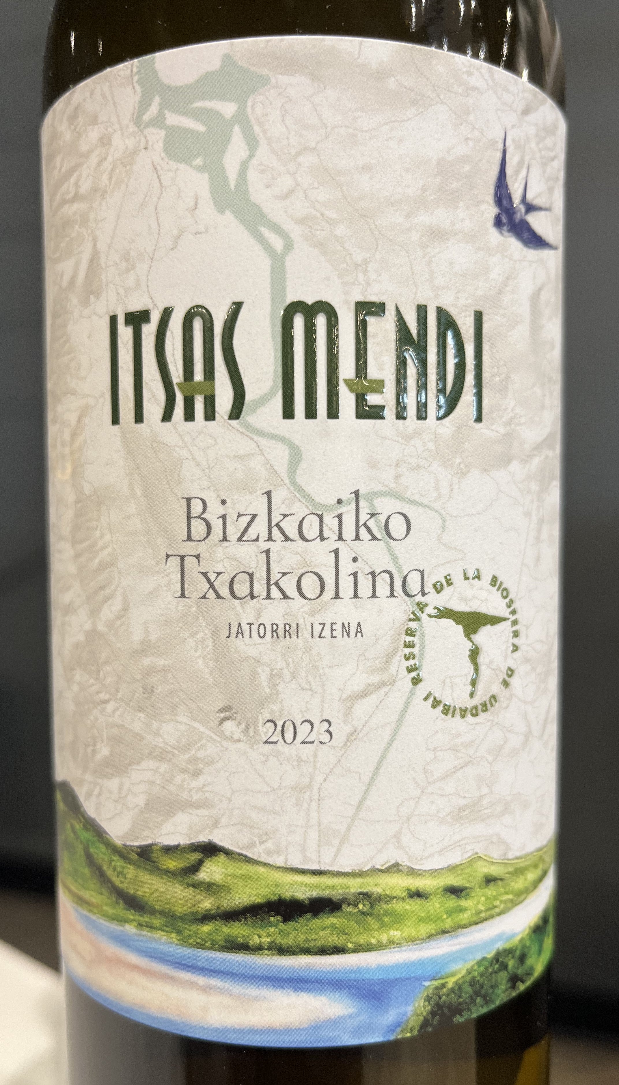 2023 Bodegas Itsasmendi Premium Txakolina from Spain