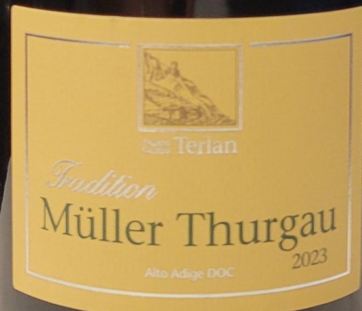 Cantina Terlano 'Tradition' Muller Thurgau Italian White Wine