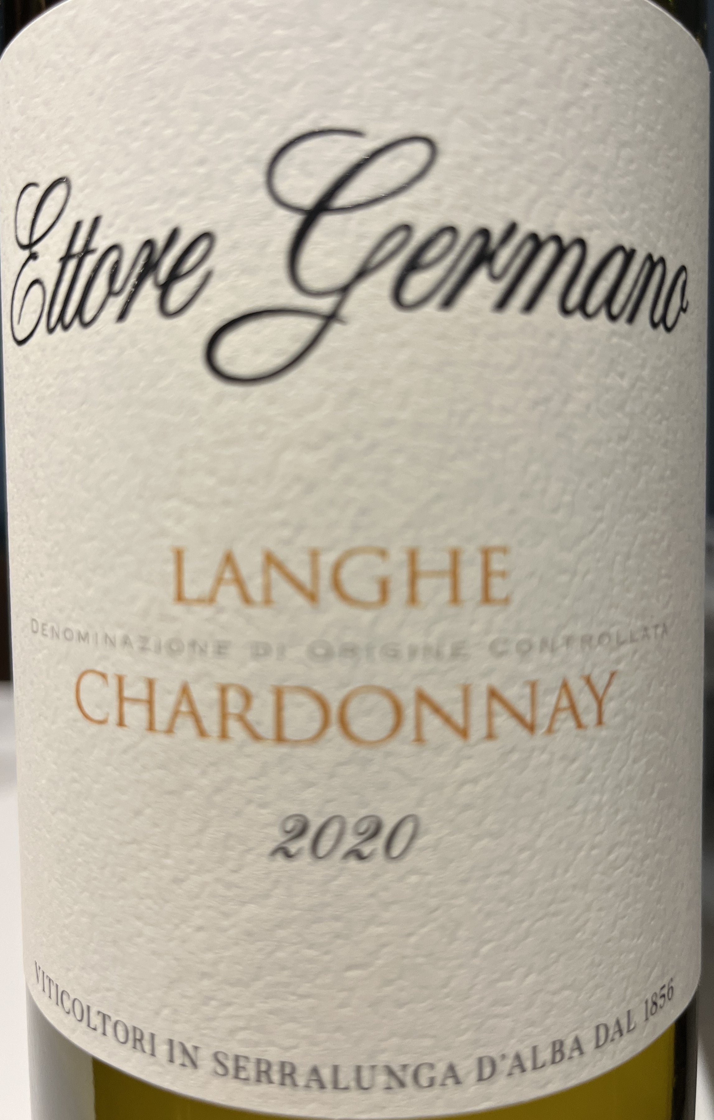 2020 Ettore Germano Full - bodied Fruity Chardonnay from Langhe, Italy