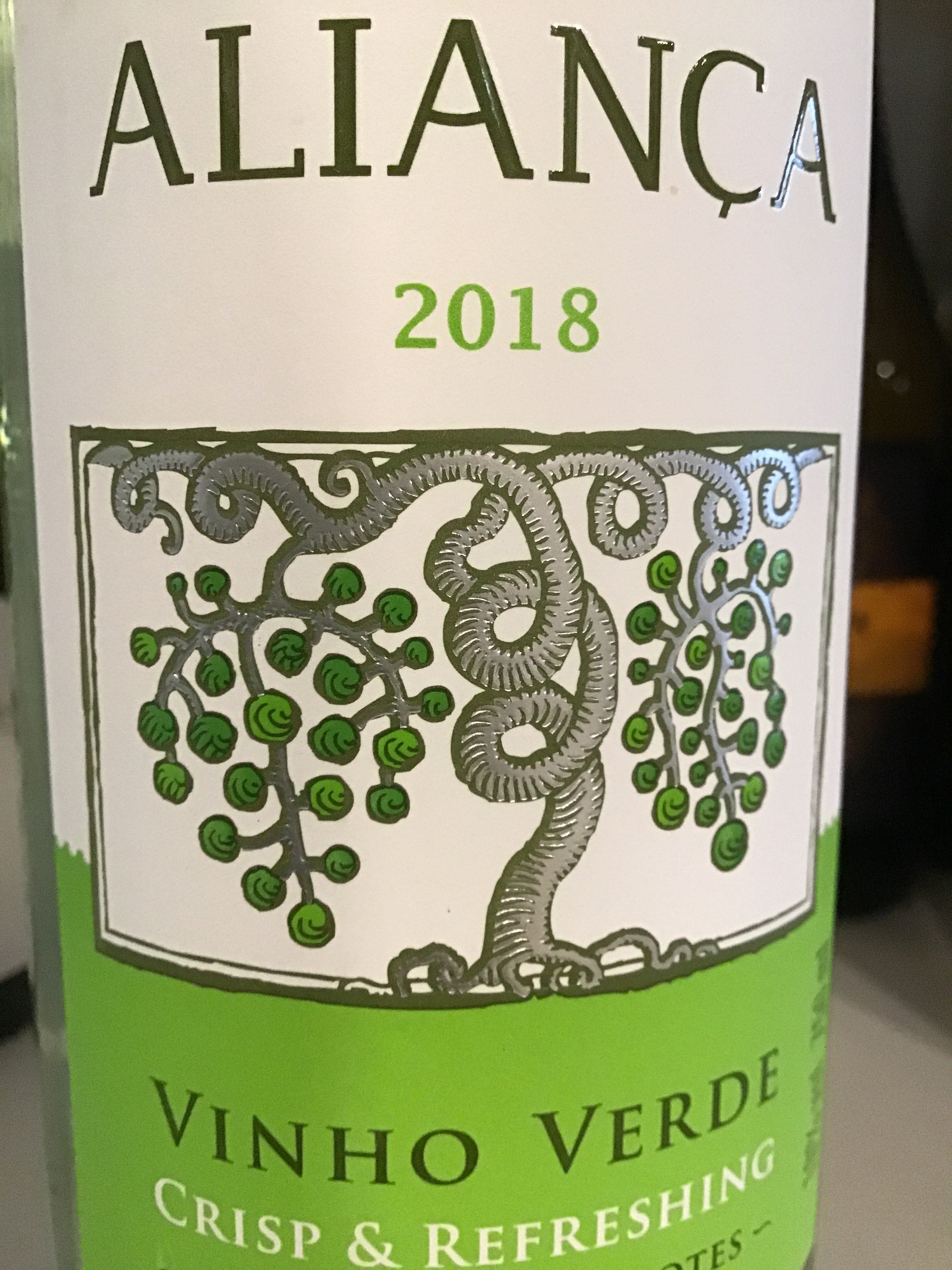 Alianca Vinho Verde - A Refreshing Summer Wine