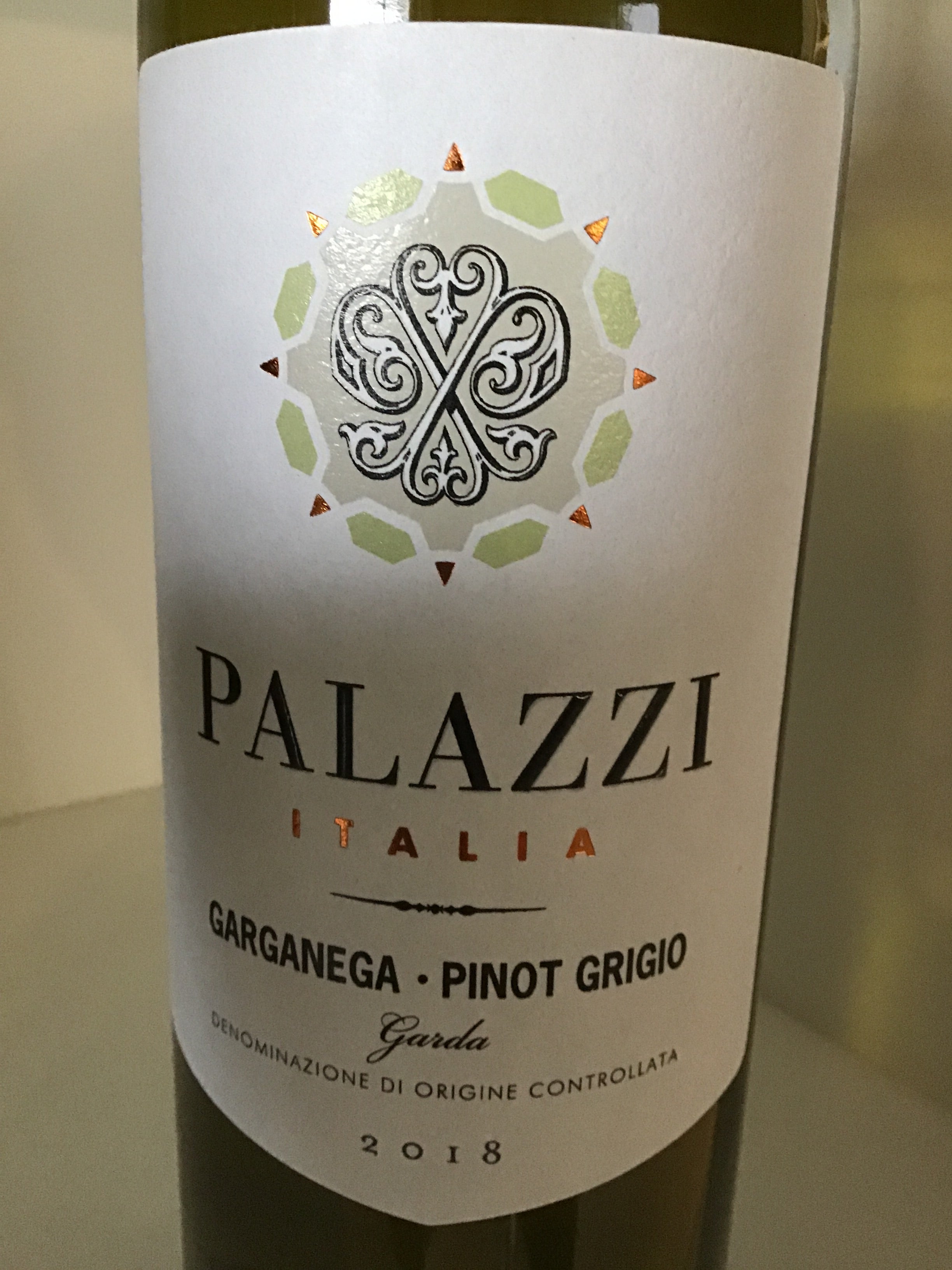 Palazzi Italian White Wine - A Blend of Garganega and Pinot Grigio from Veneto